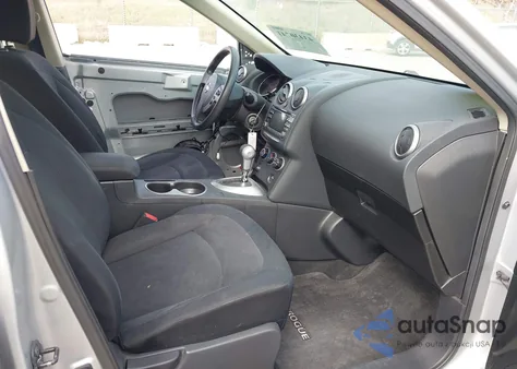 2015 Nissan Rogue Select S z USA, uszkodzony, nr VIN JN8AS5MV9FW256262